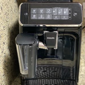 Philips 3200 Series Fully Automatic Espresso Machine w/ LatteGo